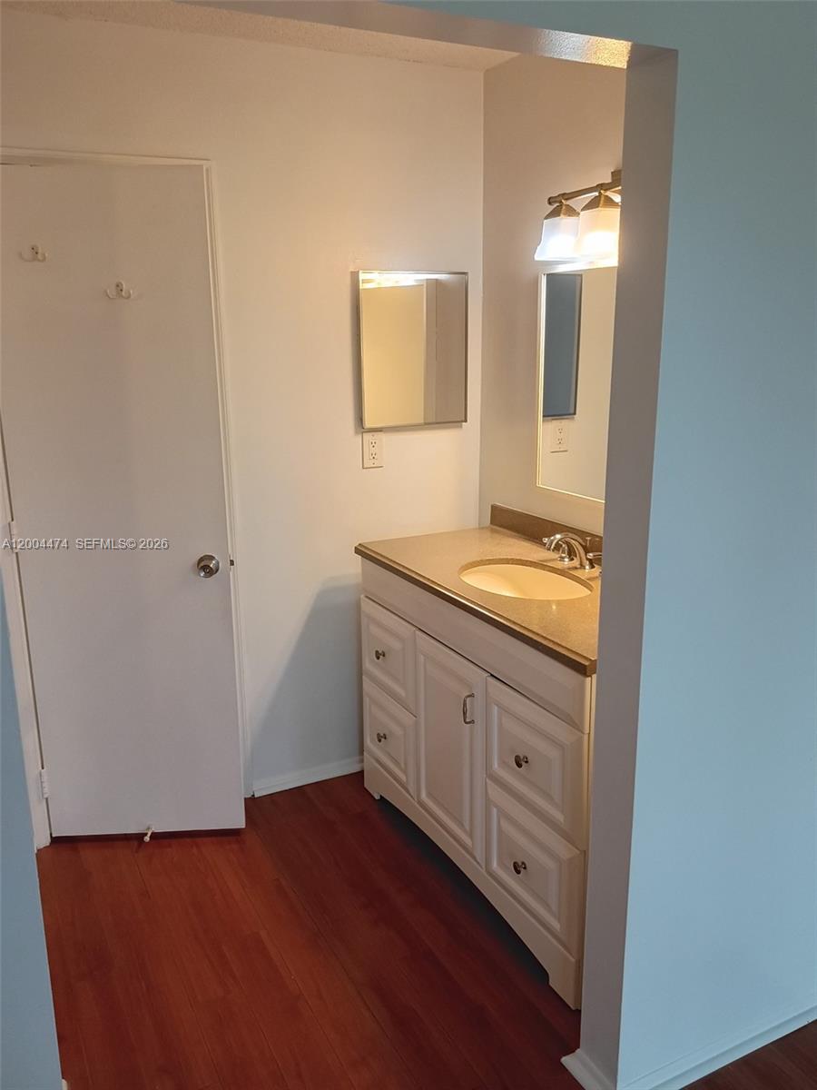 9440 Tangerine Place 206 Property Photo 12