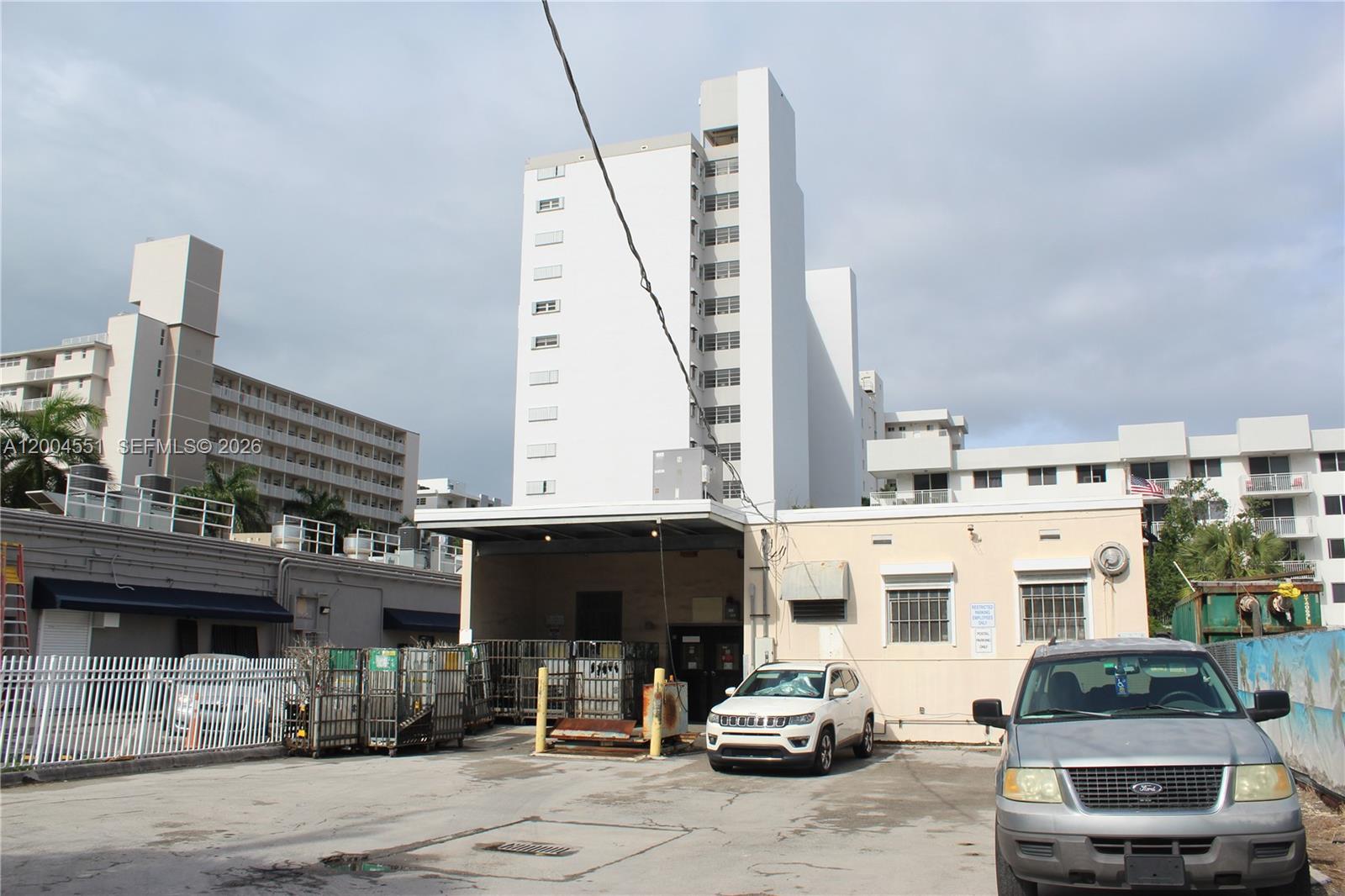 1661 West Avenue Property Photo 4