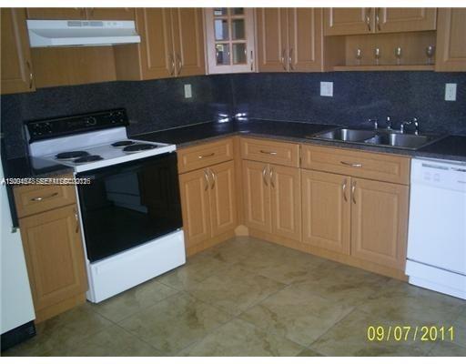 8600 Sw 133rd Ave Road 413 Property Photo 9