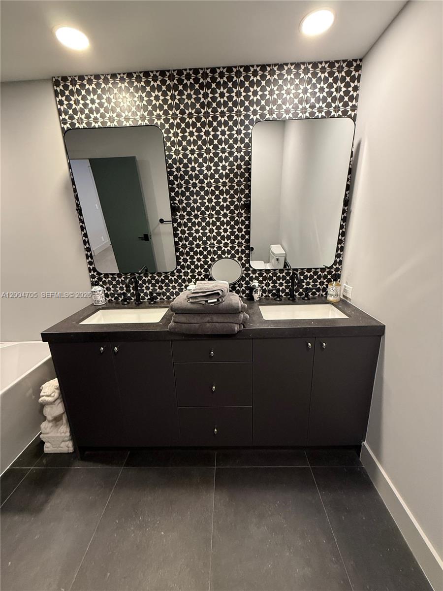 1304 Stratford Street Property Photo 18