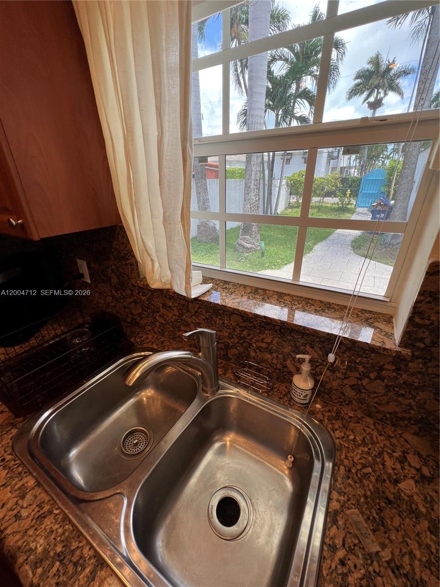 265 Palm Avenue Property Photo 37