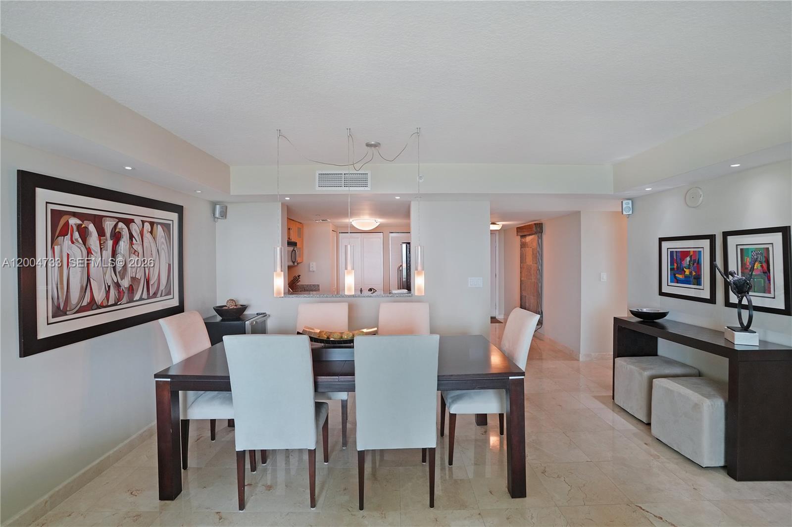 2101 Brickell Avenue 1812 Property Photo 9