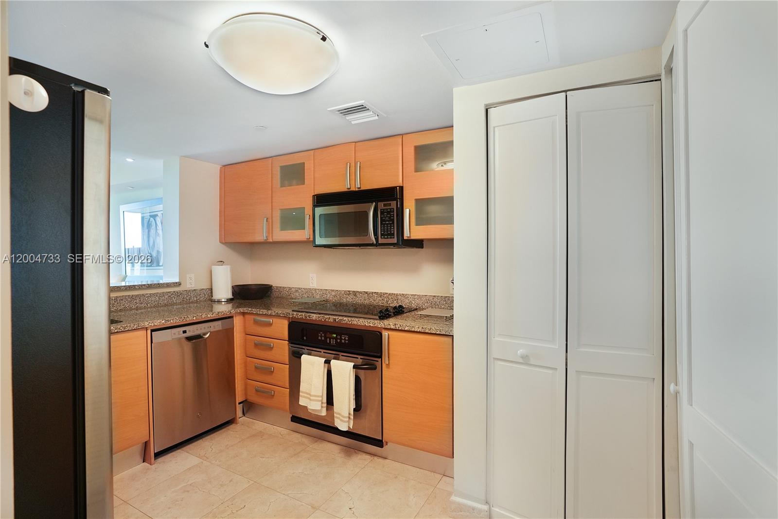 2101 Brickell Avenue 1812 Property Photo 12