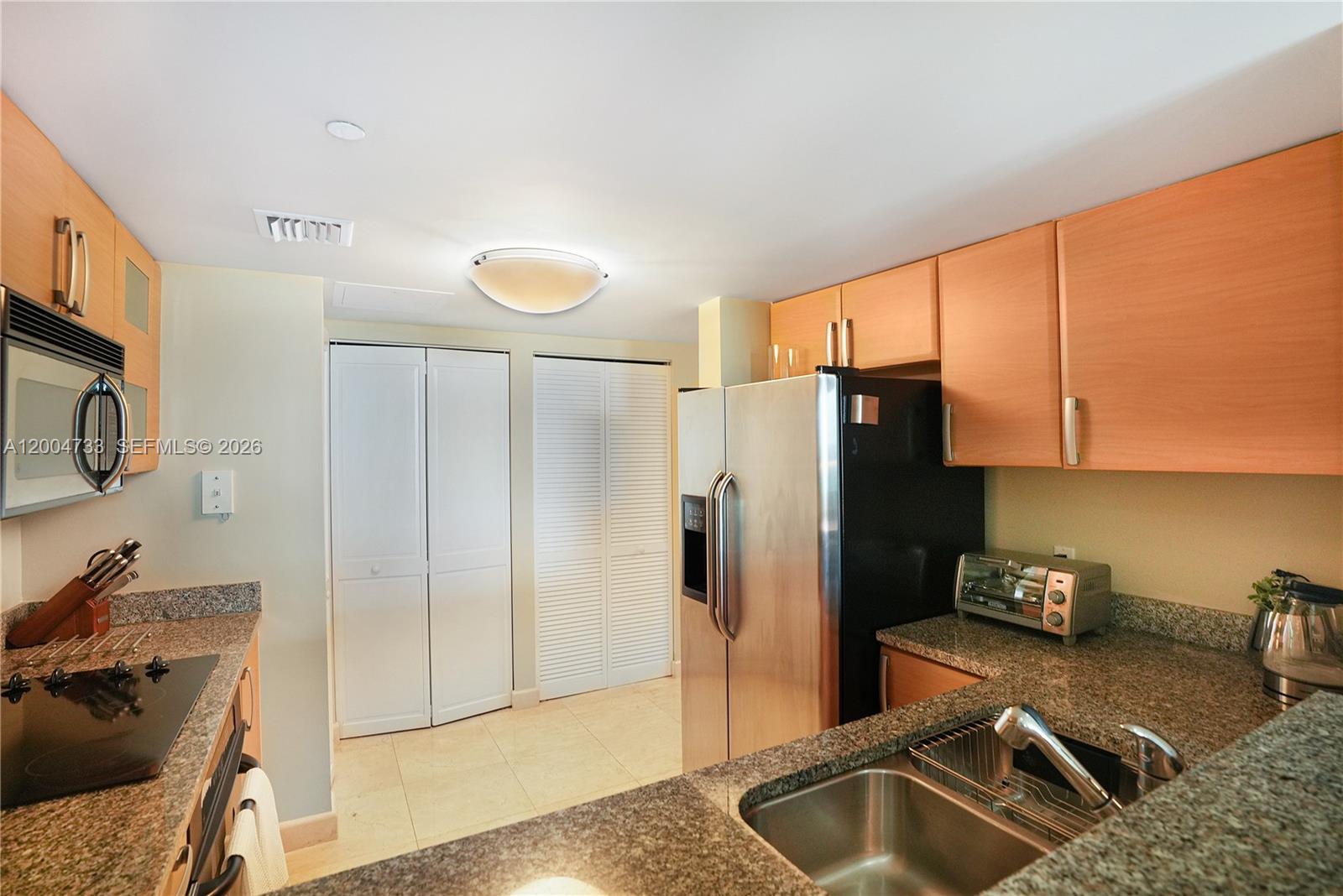2101 Brickell Avenue 1812 Property Photo 15