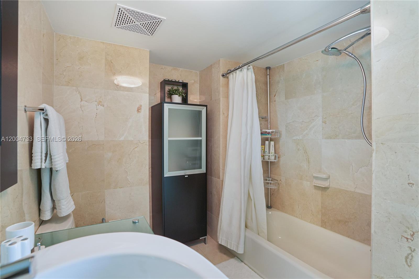 2101 Brickell Avenue 1812 Property Photo 22