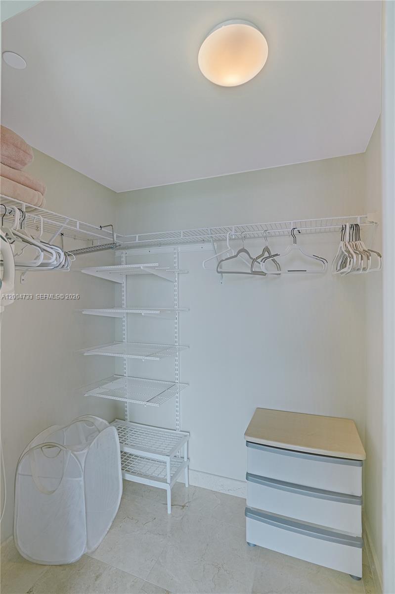 2101 Brickell Avenue 1812 Property Photo 23