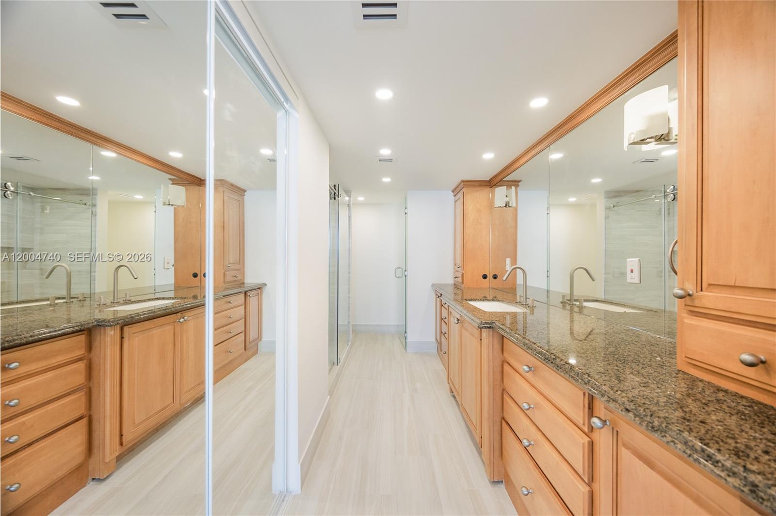2100 S Ocean Lane 601 Property Photo 11