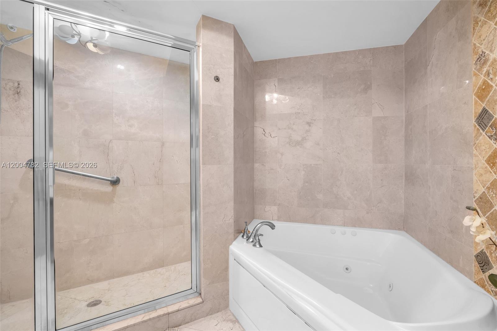 17555 Atlantic Boulevard 707 Property Photo 22