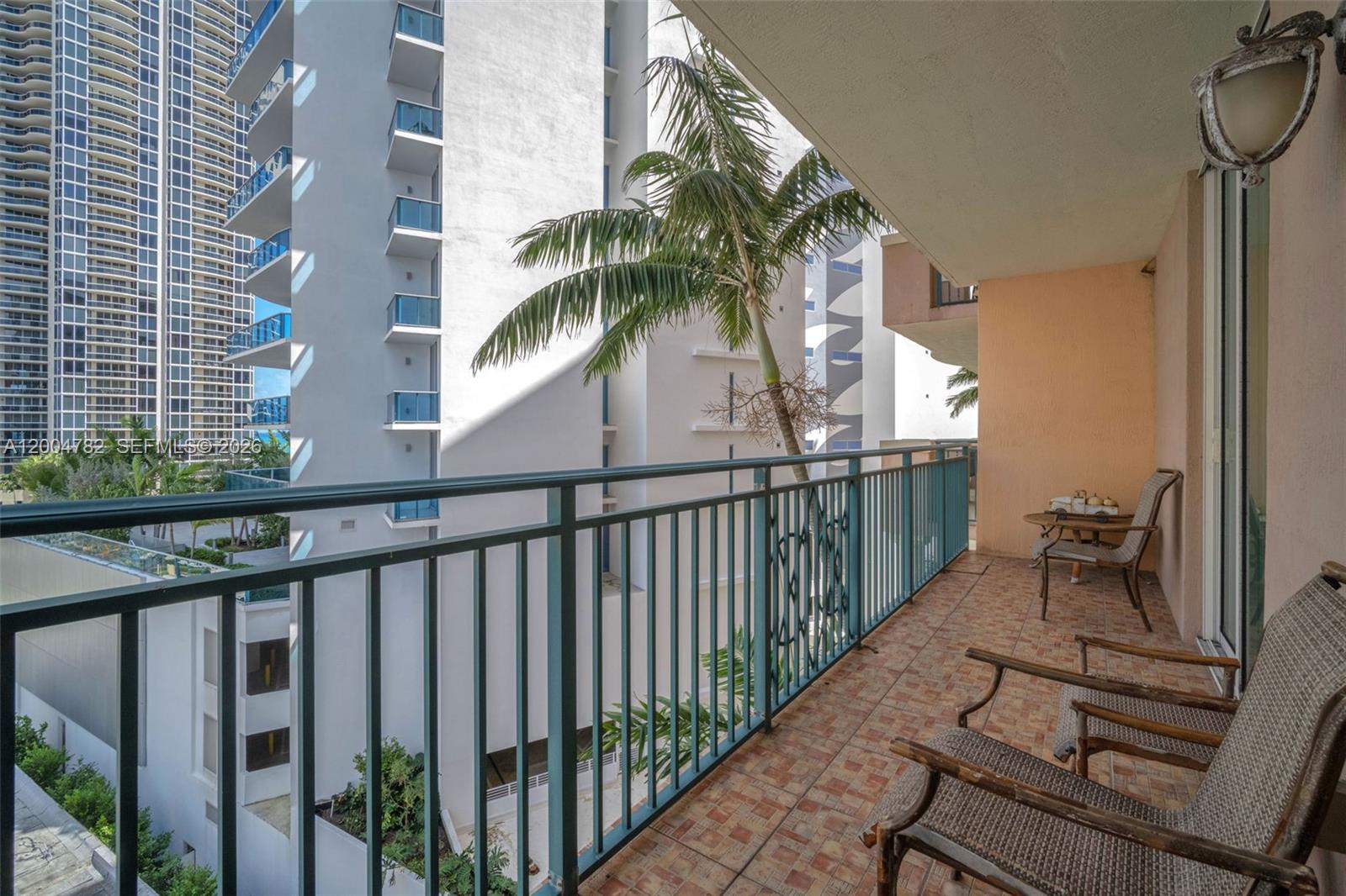17555 Atlantic Boulevard 707 Property Photo 27