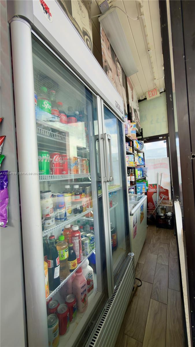 Farm Store Coral Gables Property Photo 12