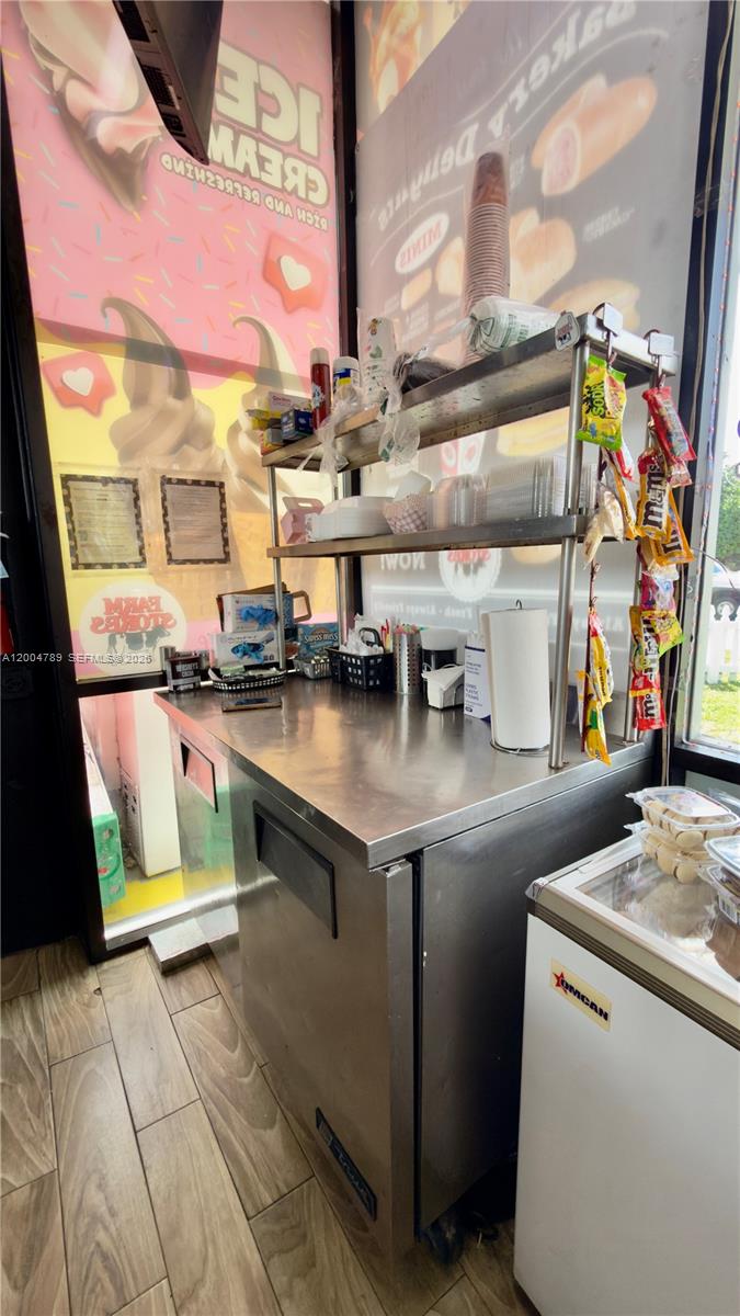 Farm Store Coral Gables Property Photo 18