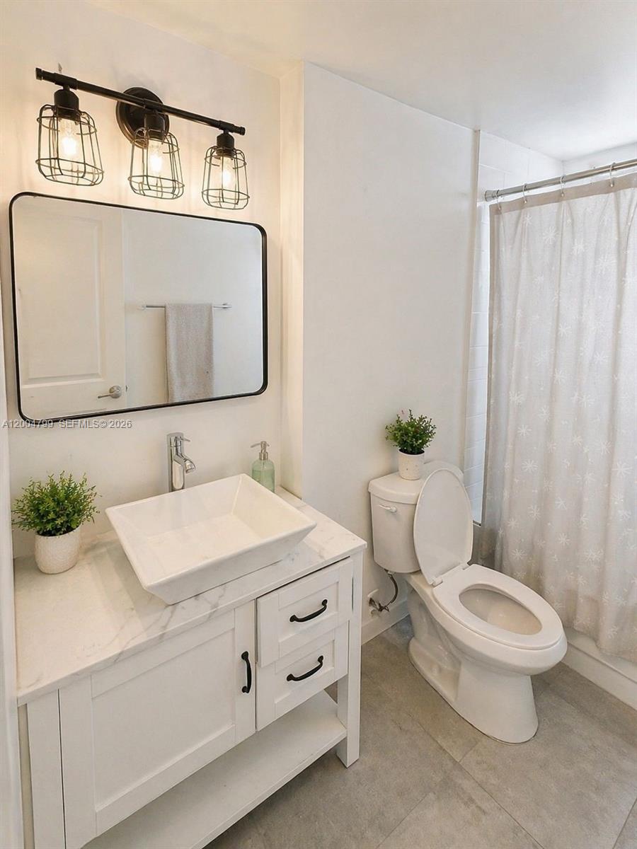 7904 West Drive 602 Property Photo 12