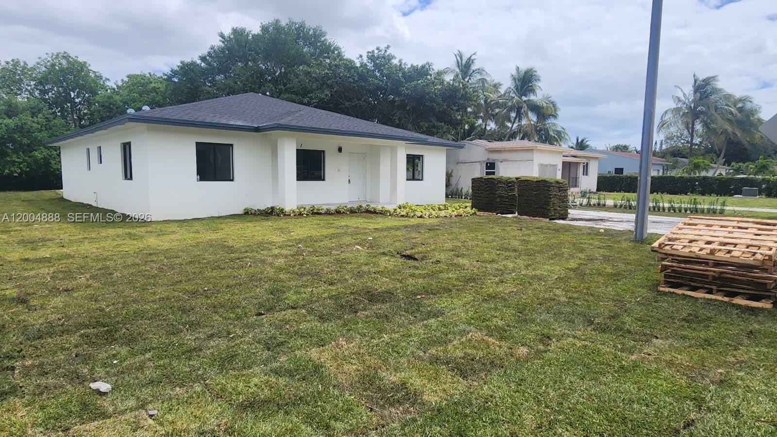 A12004888 Property Photo 4
