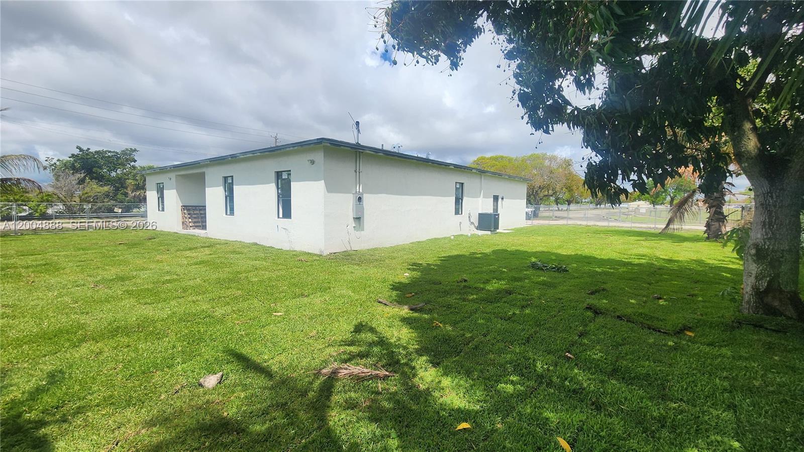 A12004888 Property Photo 6