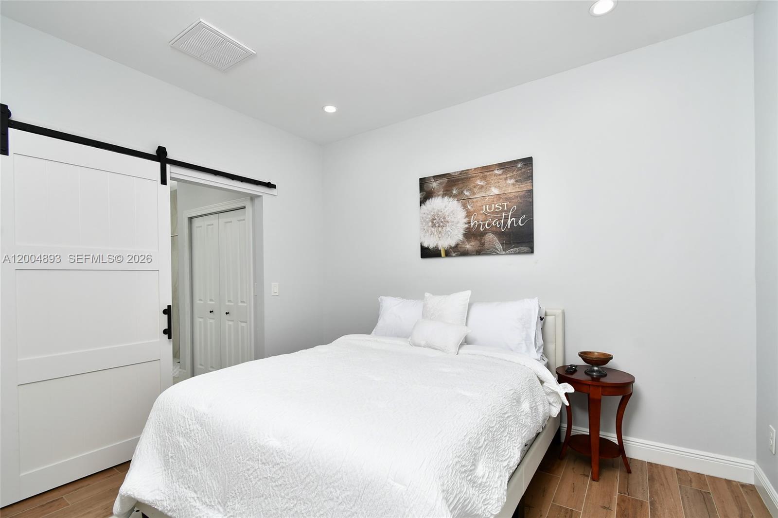 7655 17th Place Property Photo 18