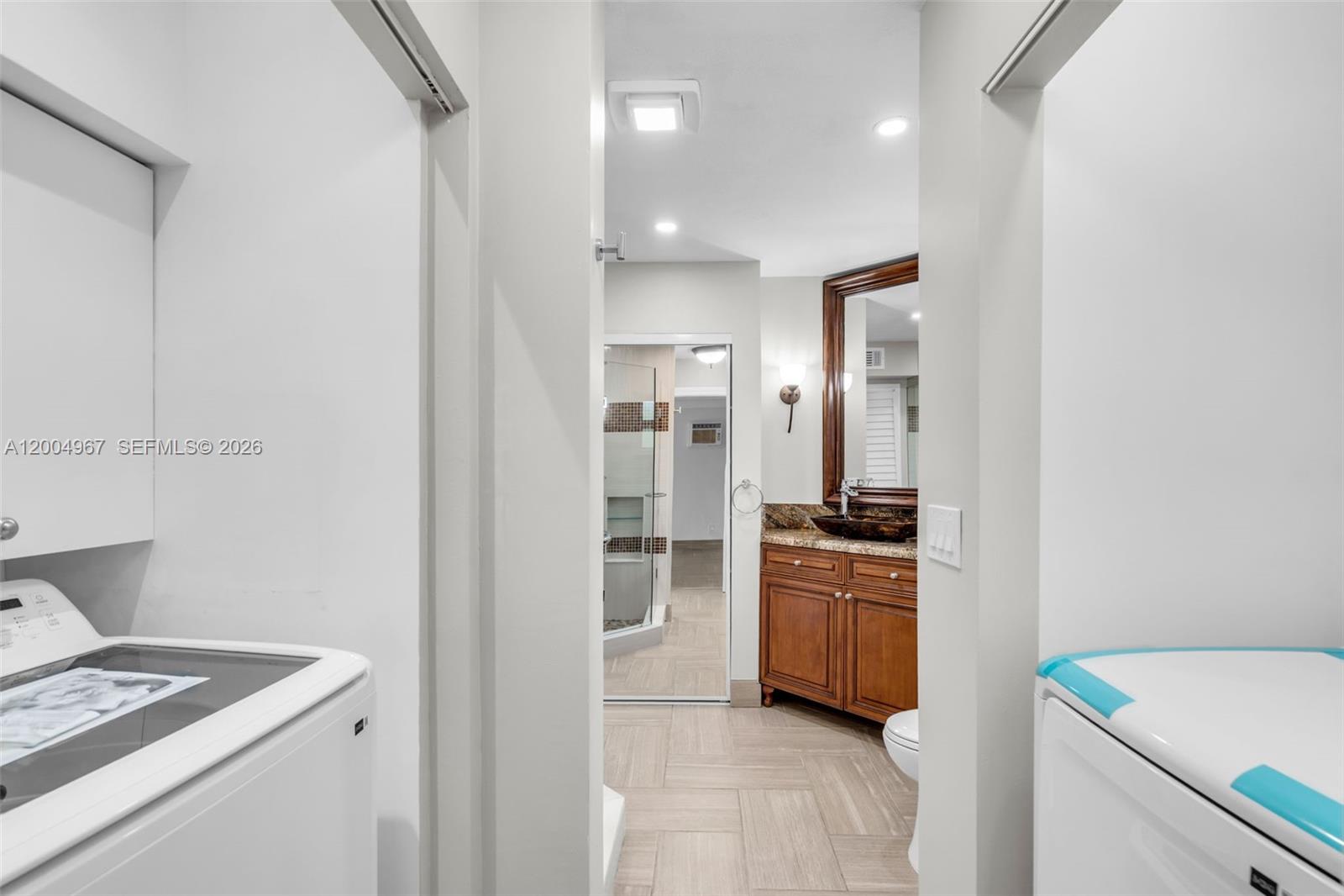 A12004967 Property Photo 18