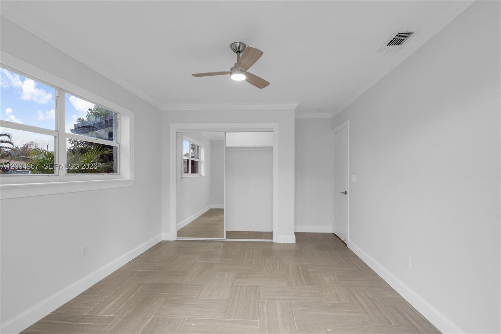 A12004967 Property Photo 26