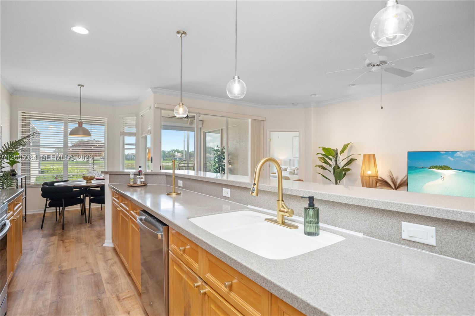 1896 Crestview Way Property Photo 22