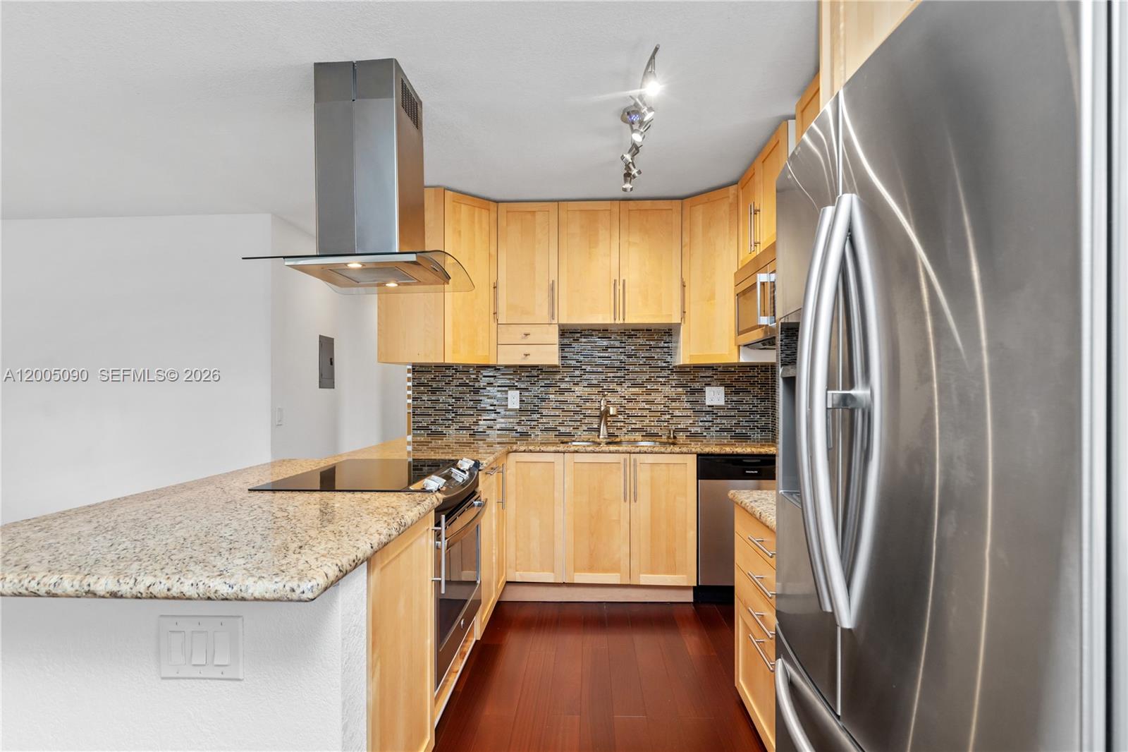854 Normandy R 854 Property Photo 5