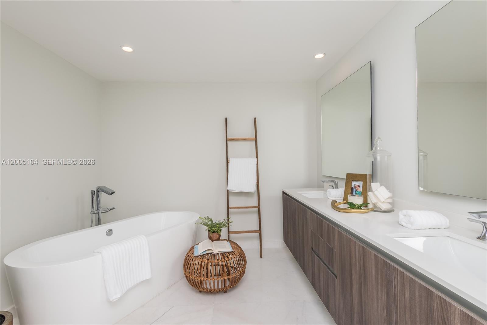 488 Ne 18th Street 4515 Property Photo 10