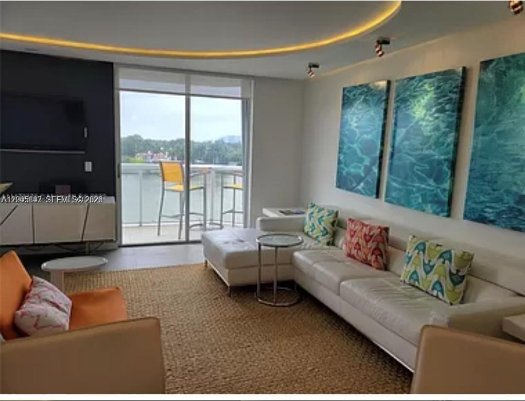 5880 Collins Avenue 604 Property Photo 1