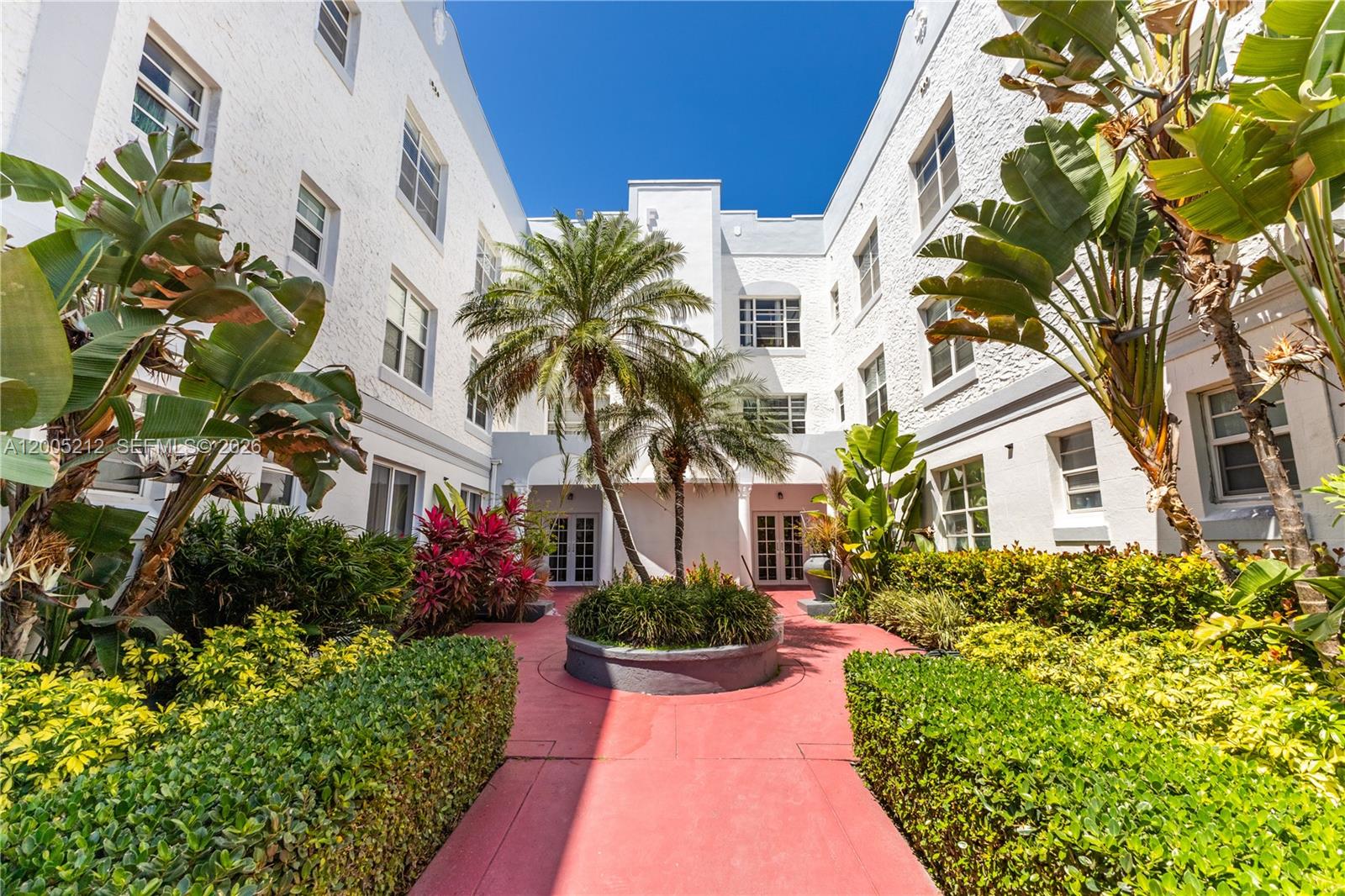 1200 Euclid Avenue 102