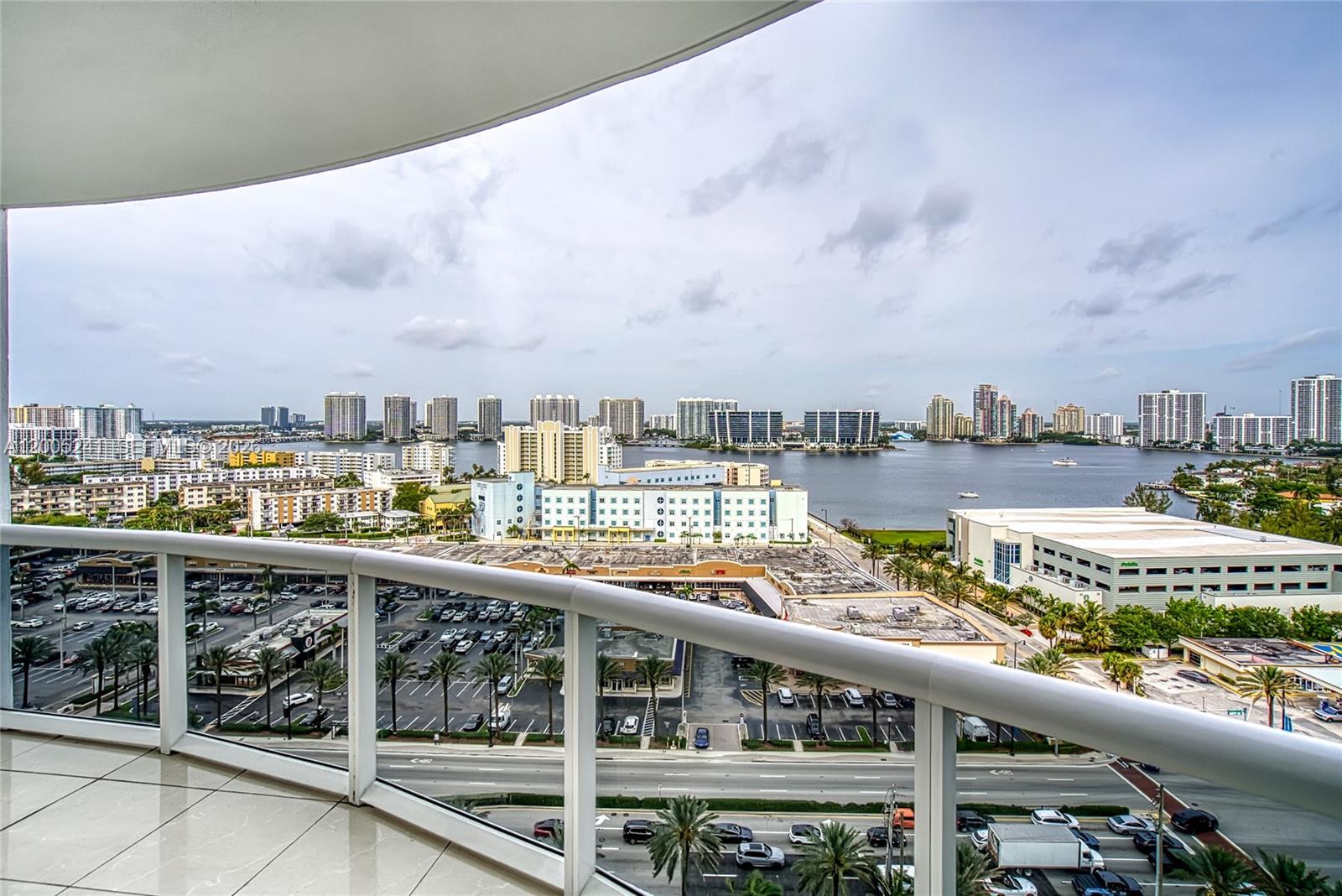 18201 Collins Avenue 1701 Property Photo 13