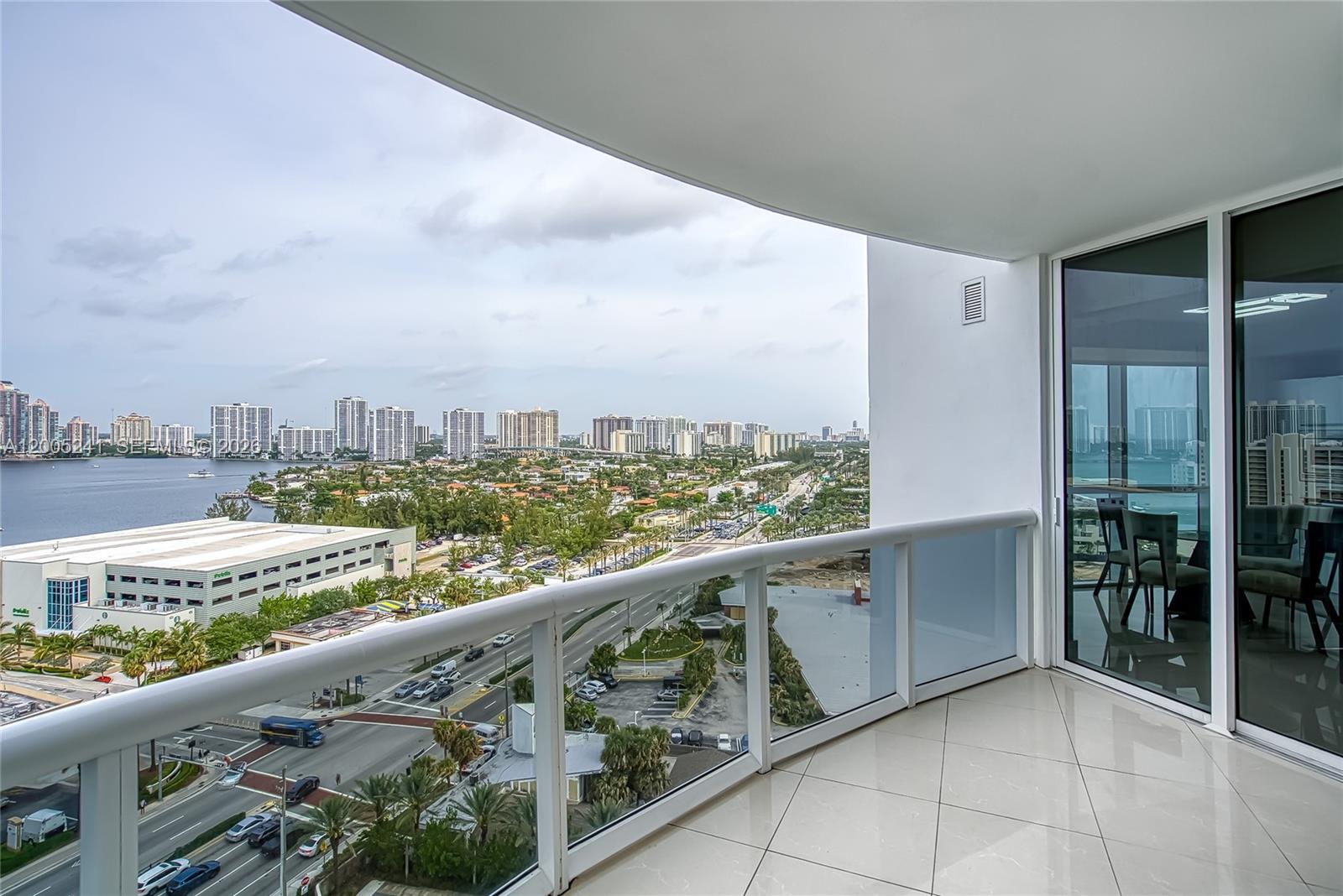 18201 Collins Avenue 1701 Property Photo 14