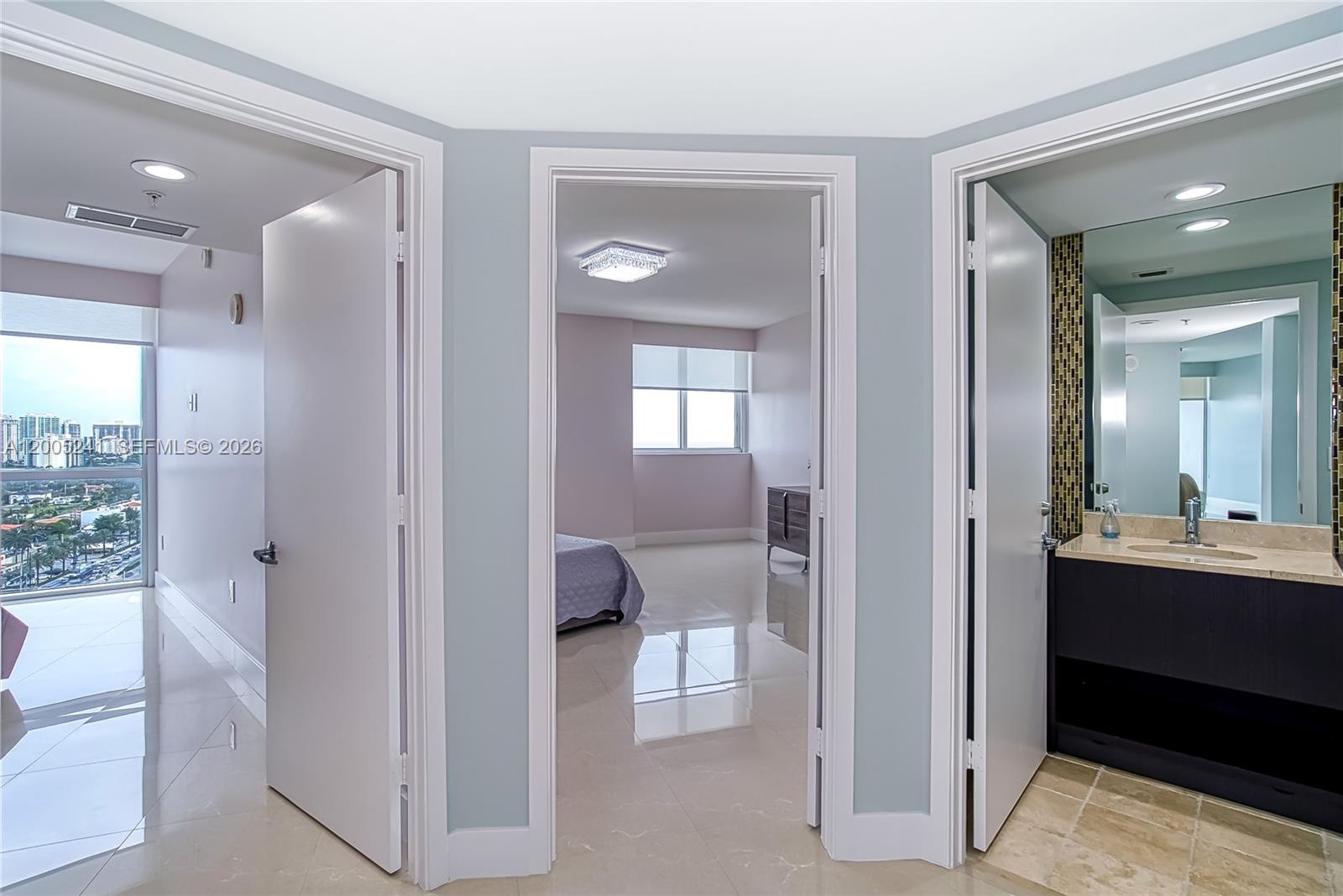 18201 Collins Avenue 1701 Property Photo 15