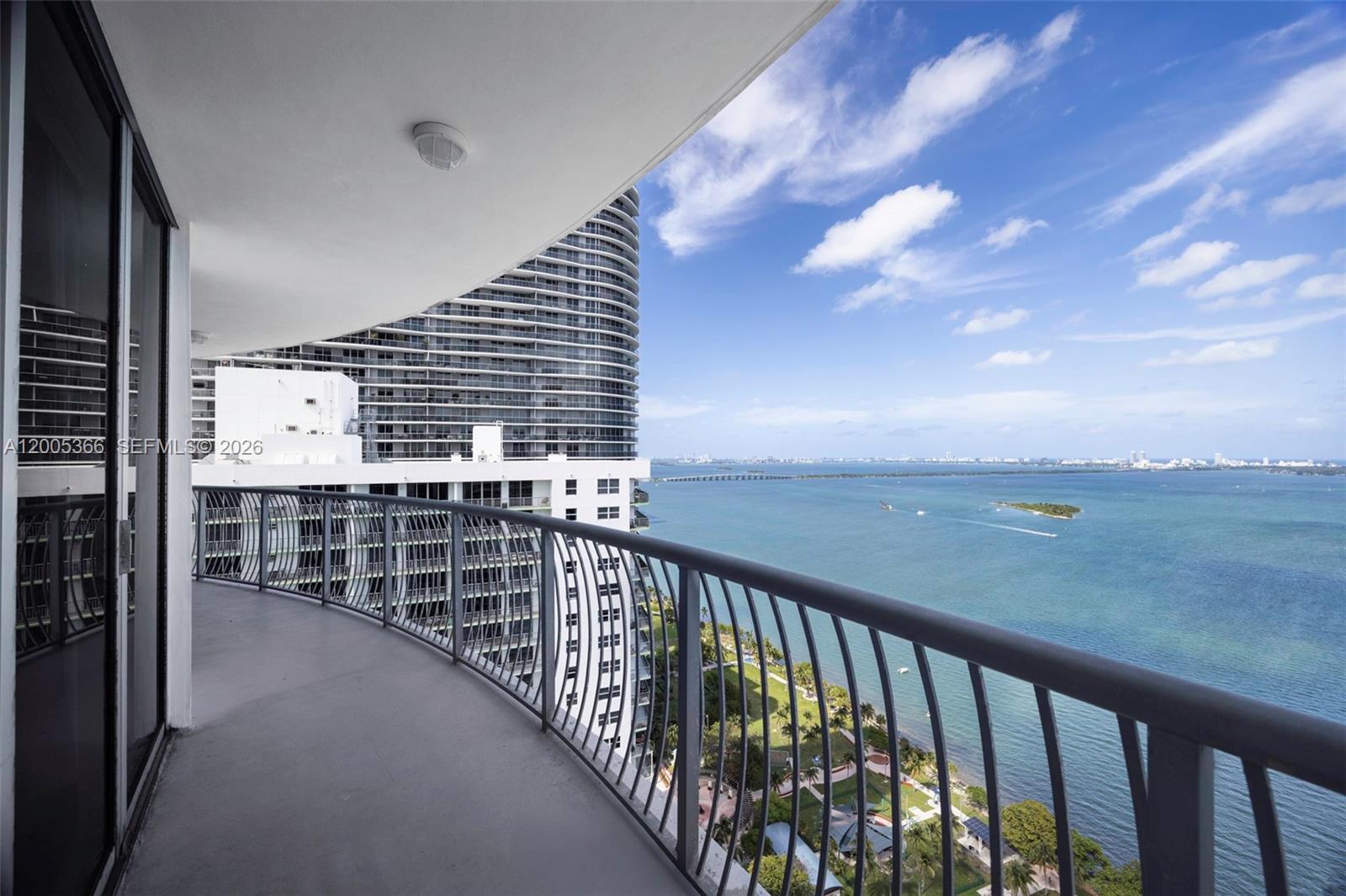 1750 N Bayshore Drive 3801 Property Photo 2