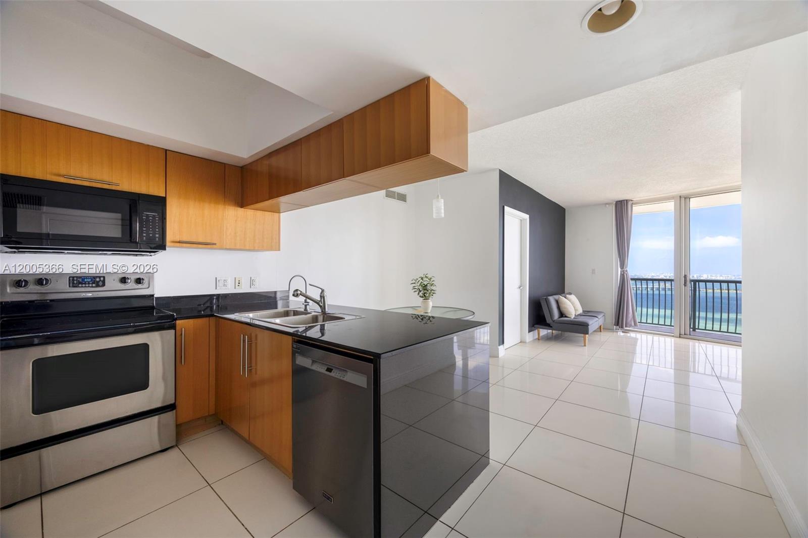 1750 N Bayshore Drive 3801 Property Photo 6