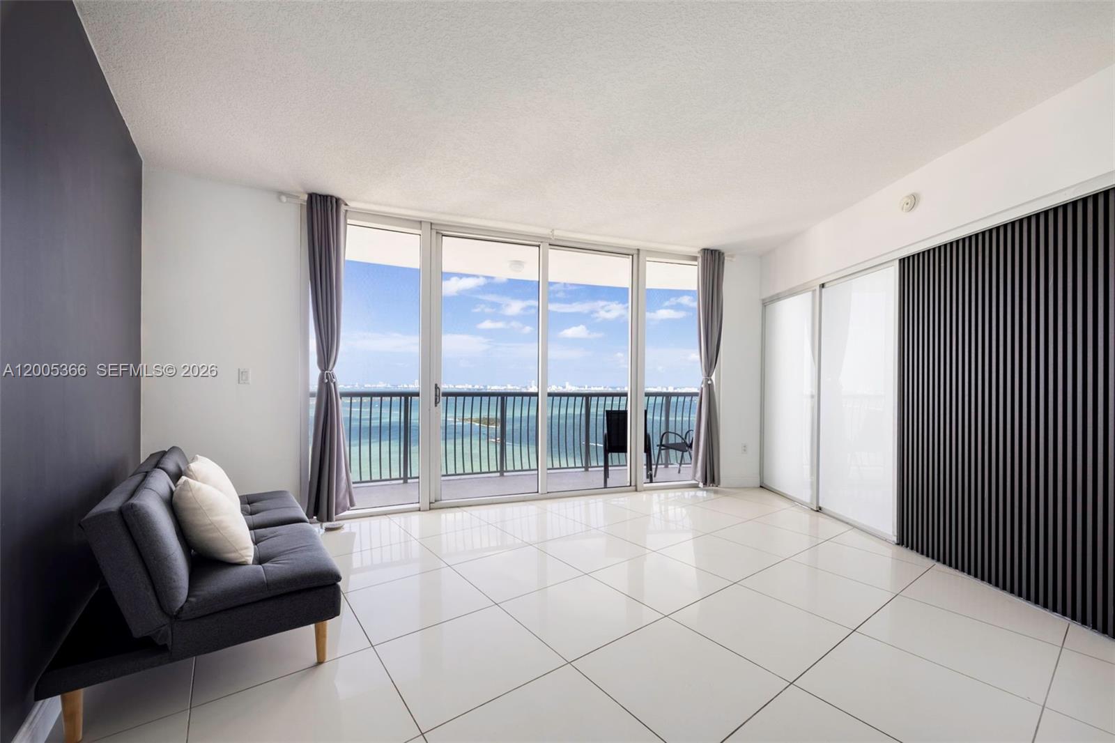 1750 N Bayshore Drive 3801 Property Photo 8