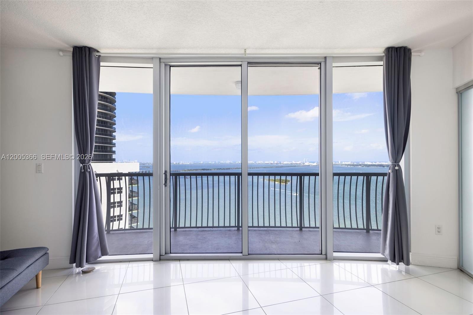 1750 N Bayshore Drive 3801 Property Photo 9