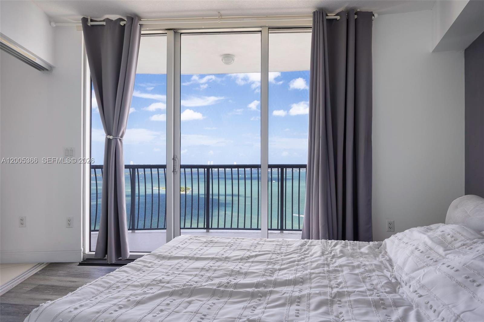 1750 N Bayshore Drive 3801 Property Photo 11