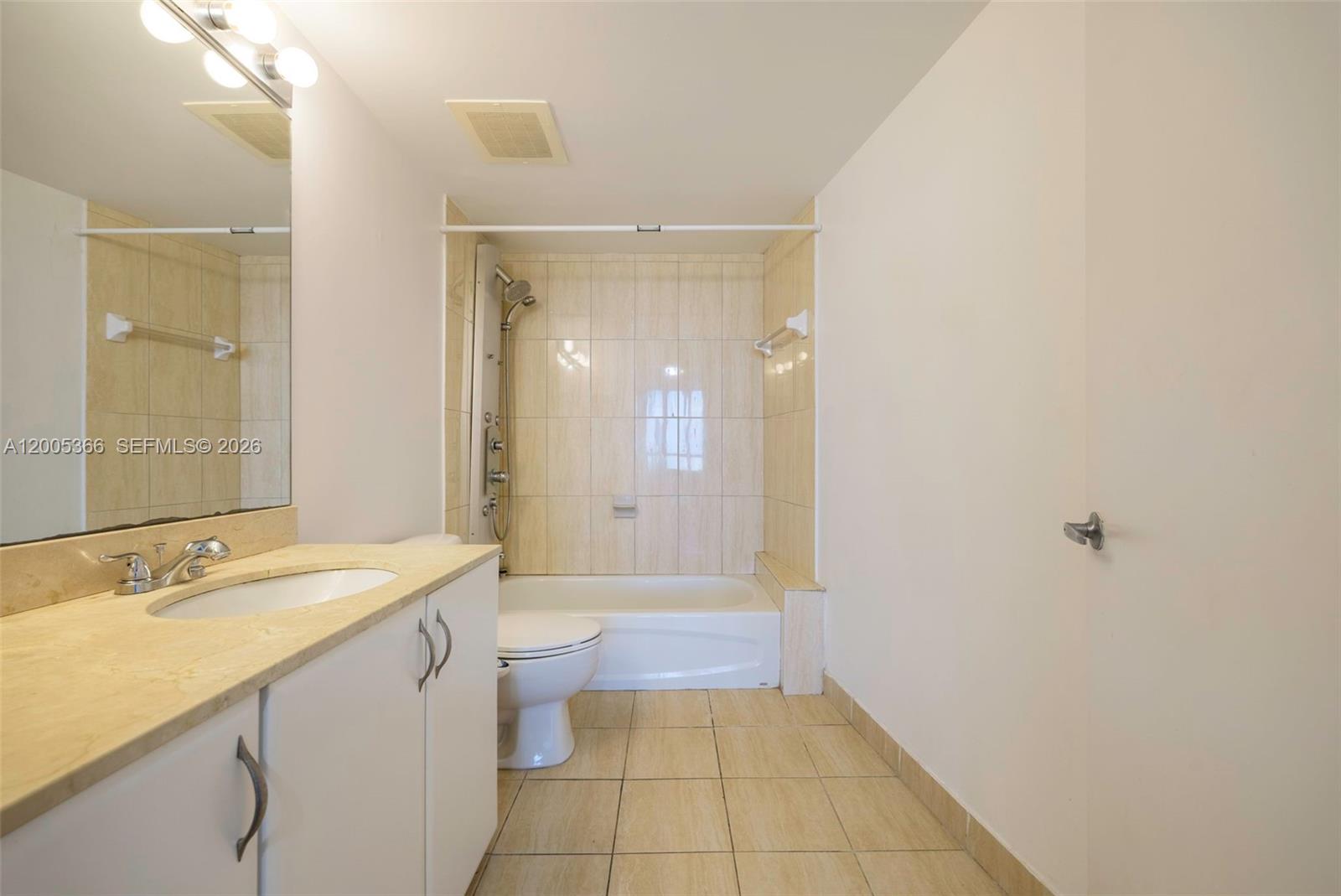1750 N Bayshore Drive 3801 Property Photo 19