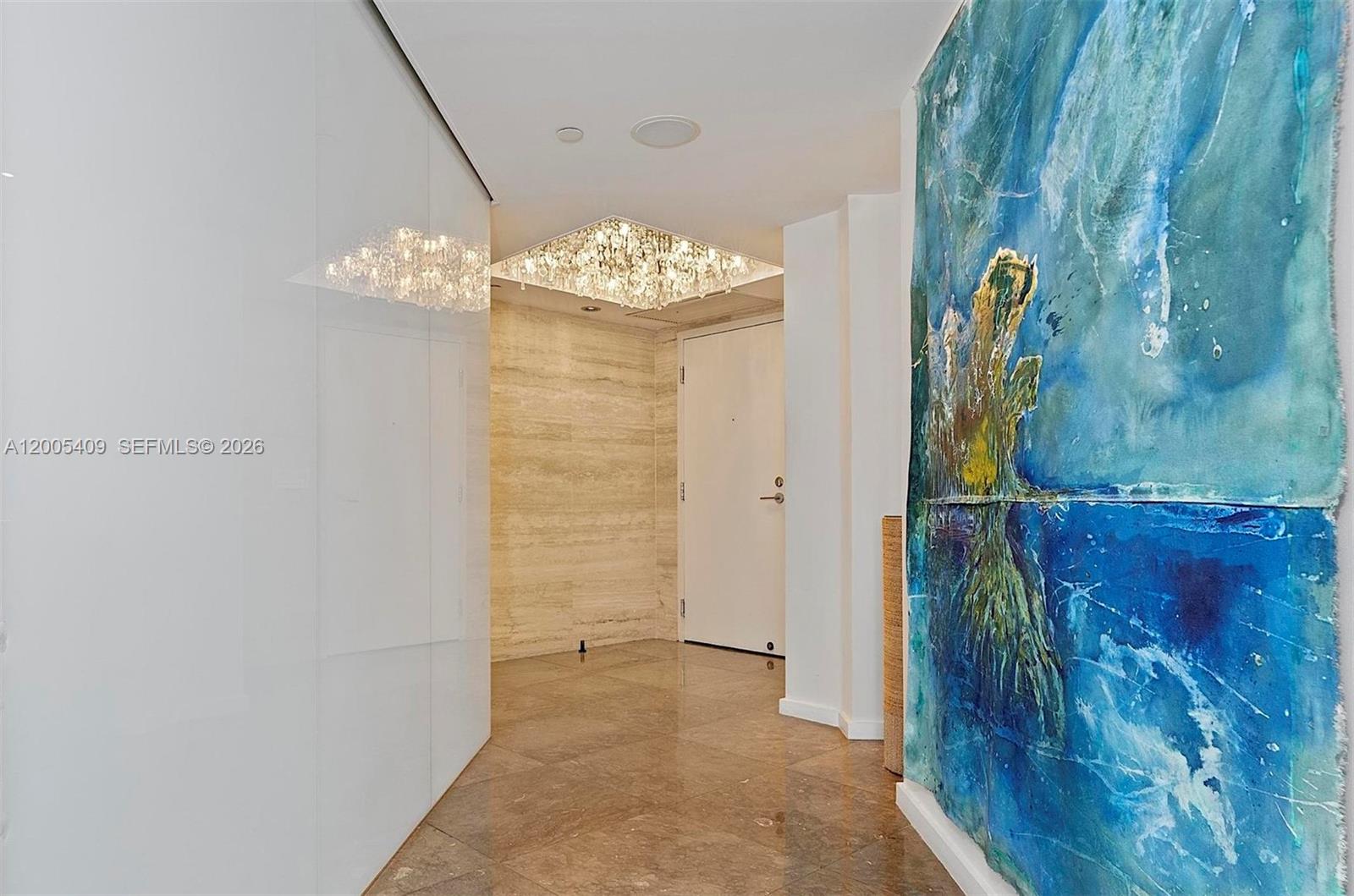 10 Venetian Way 804 Property Photo 12