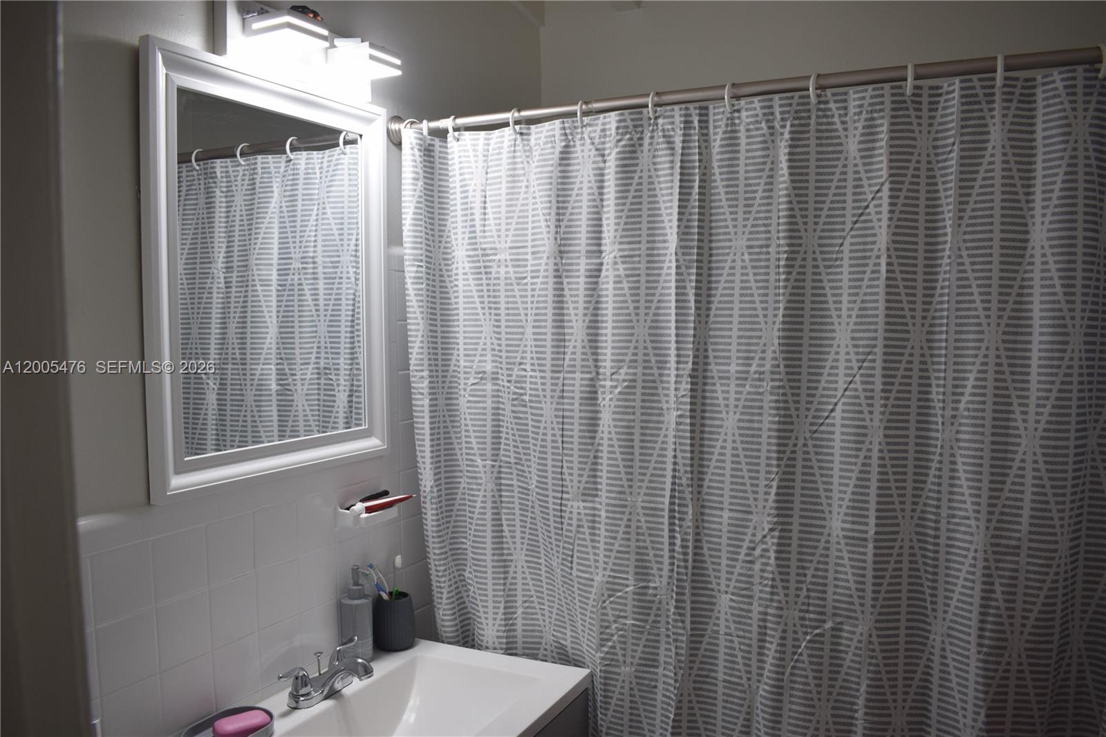 841 Hialeah Drive Property Photo 7