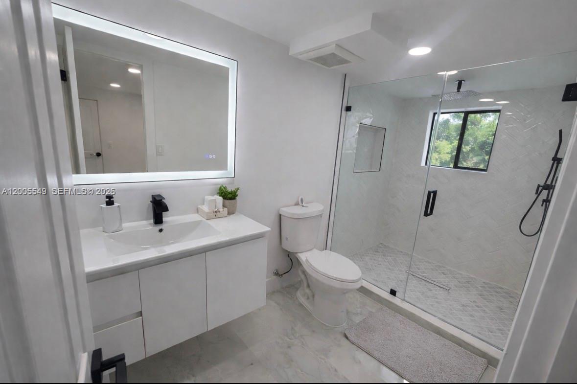 1810 Ne 161st Street Property Photo 30