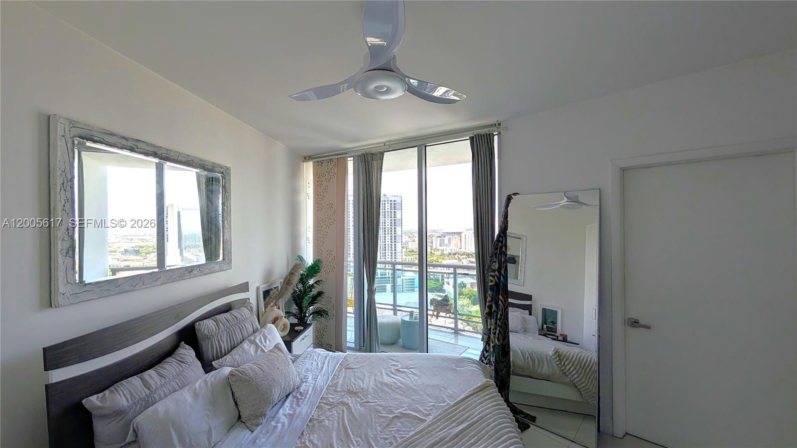 350 S Miami Avenue 2813 Property Photo 7