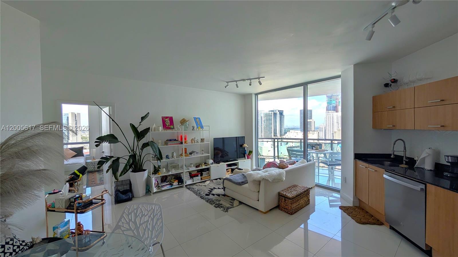 350 S Miami Avenue 2813 Property Photo 15