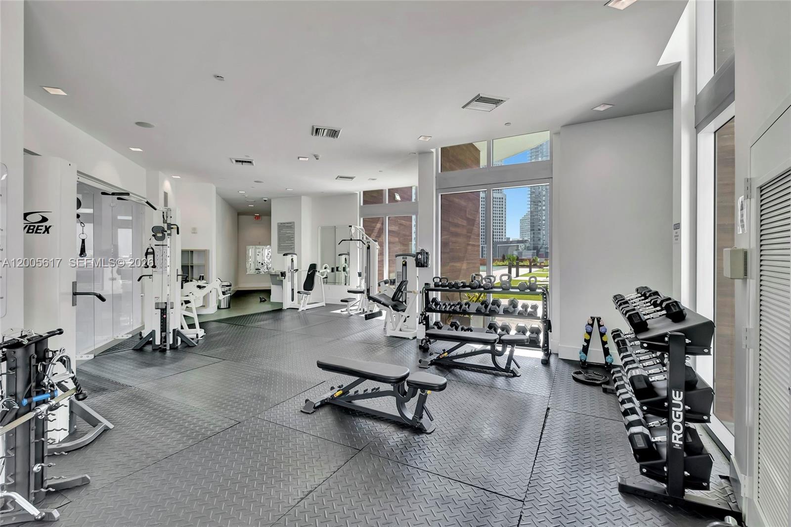 350 S Miami Avenue 2813 Property Photo 19