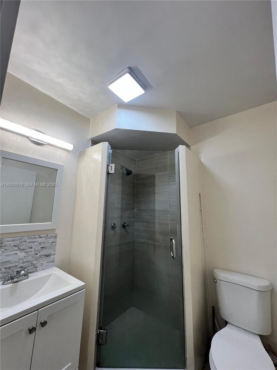 5041 W Oakland Park Boulevard 110 Property Photo 12