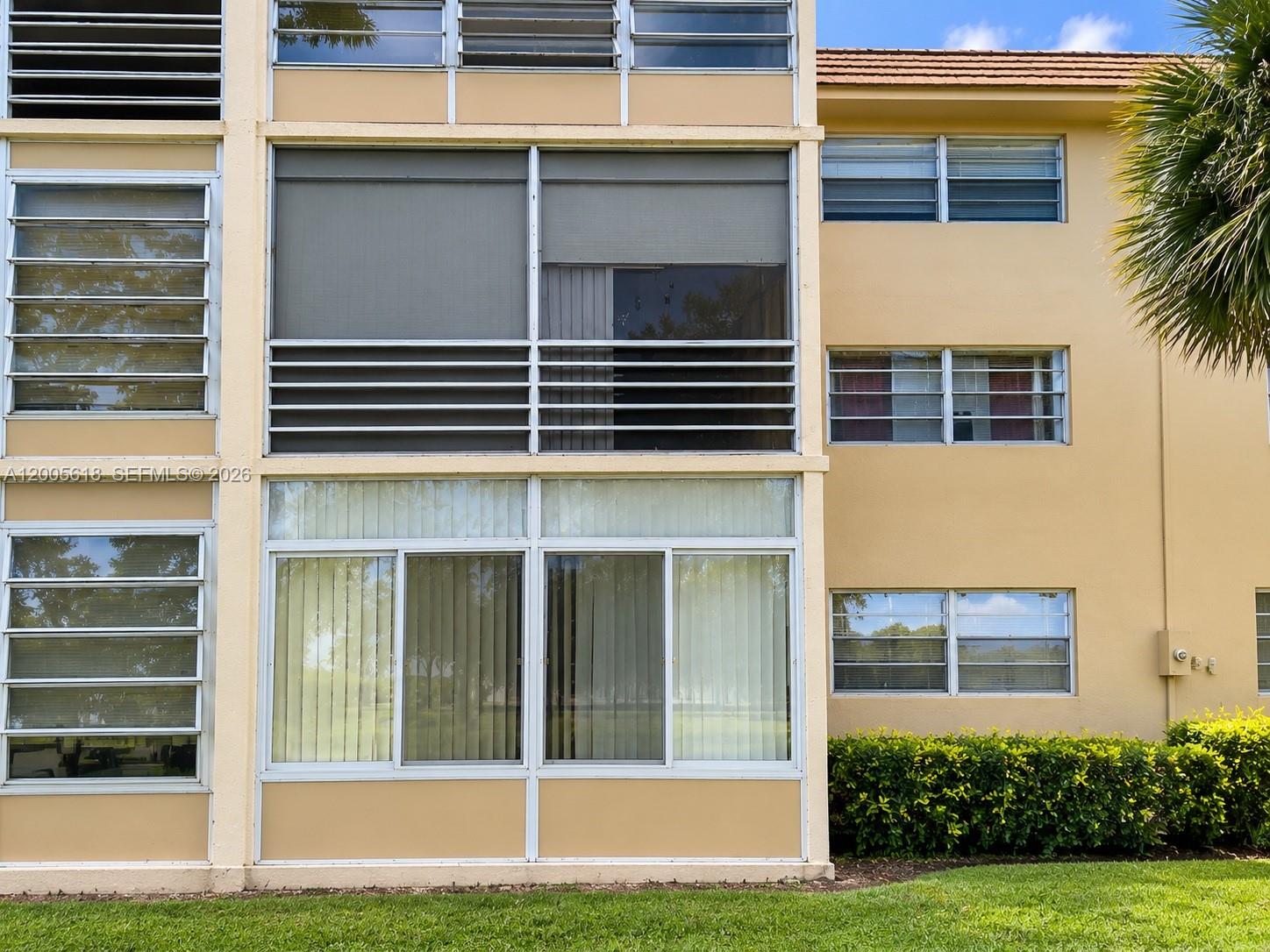 5041 W Oakland Park Boulevard 110 Property Photo 18