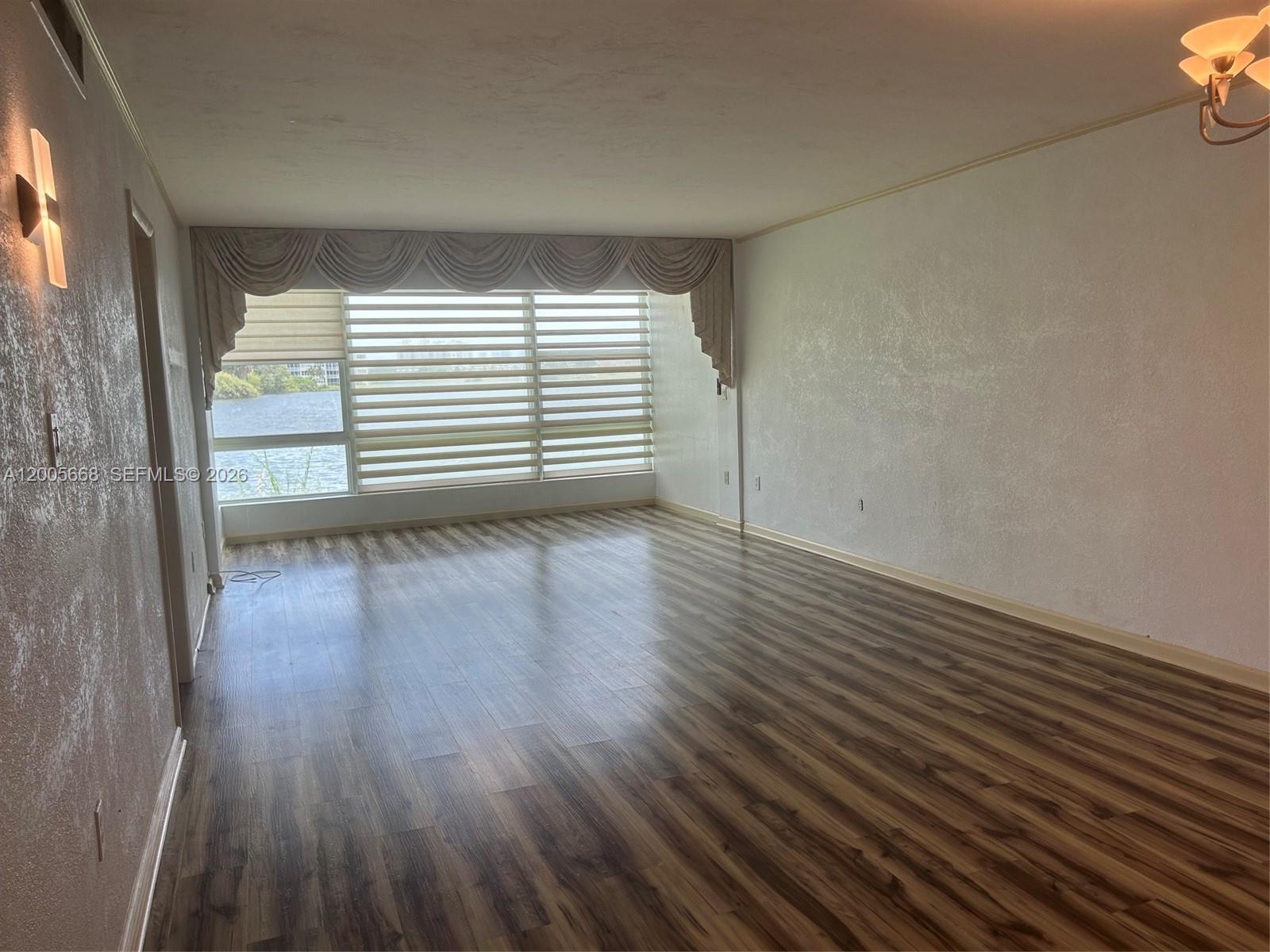 18901 Ne 14th Avenue 101 Property Photo 4