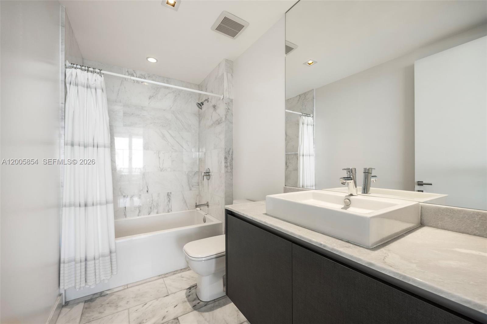 1451 Brickell Avenue 4002 Property Photo 19