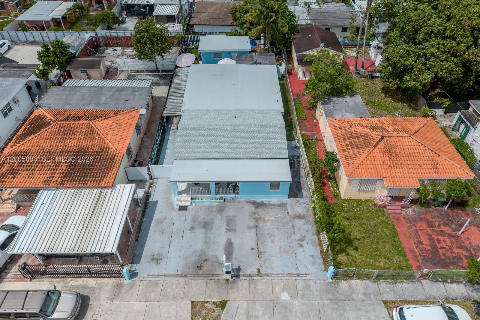 141 E 16th Street Property Photo 10