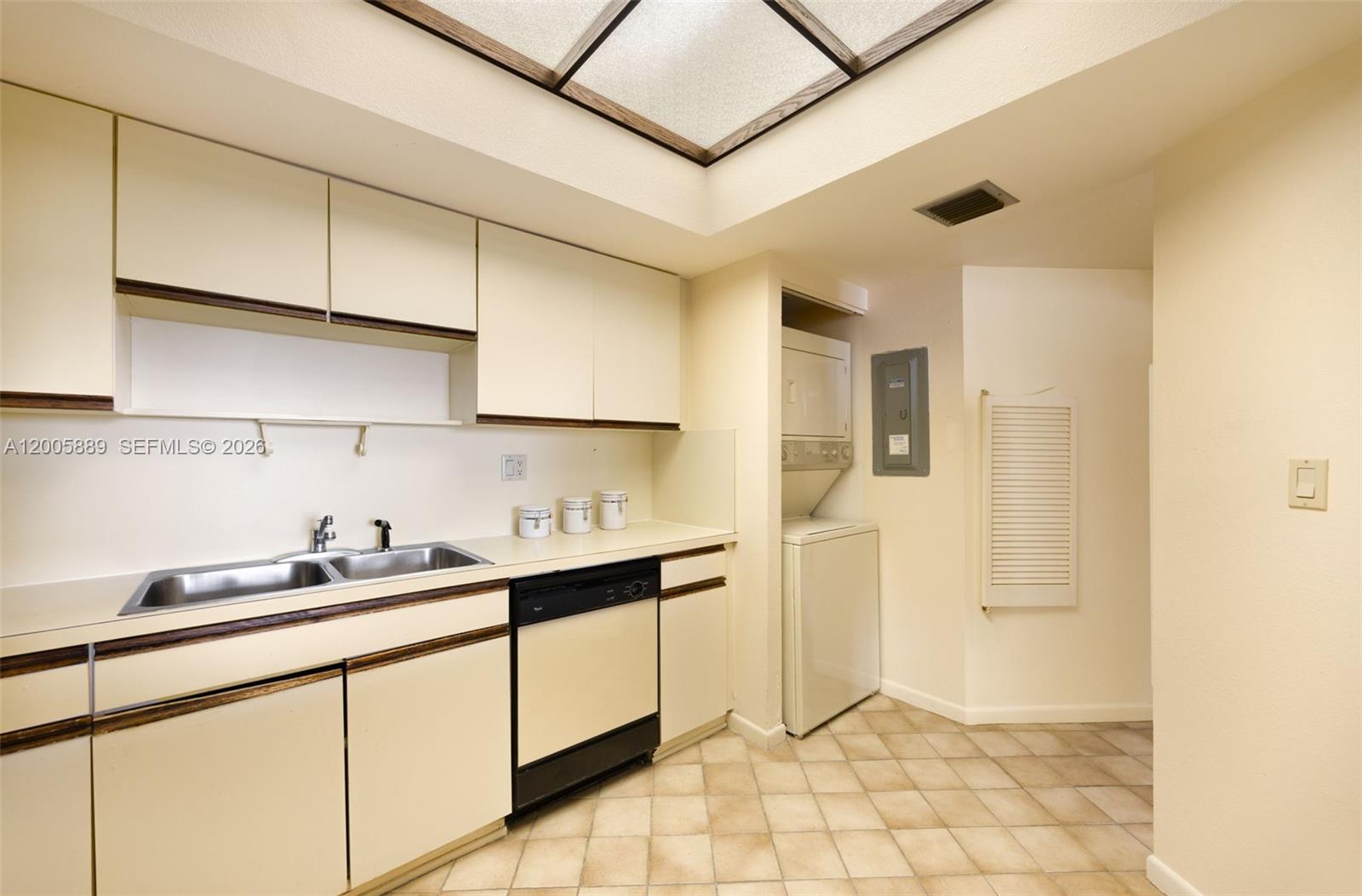 520 Brickell Key Drive A1001 Property Photo 12