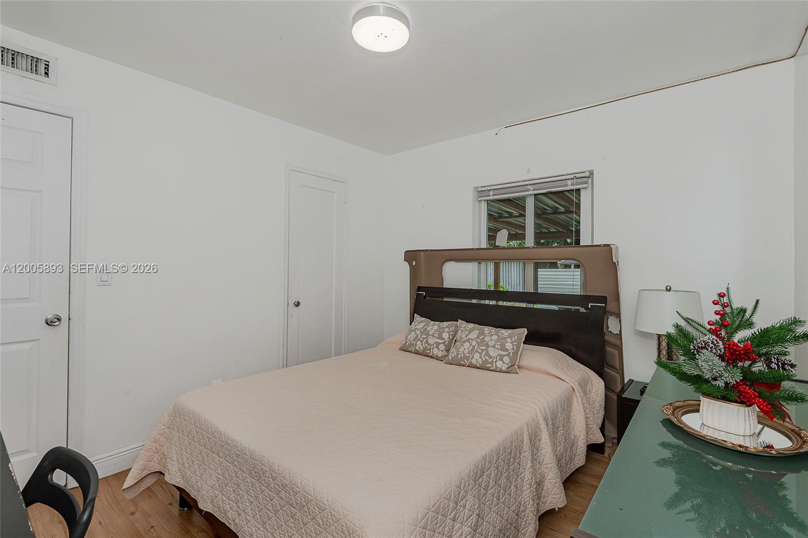 367 E 46th Street Property Photo 17