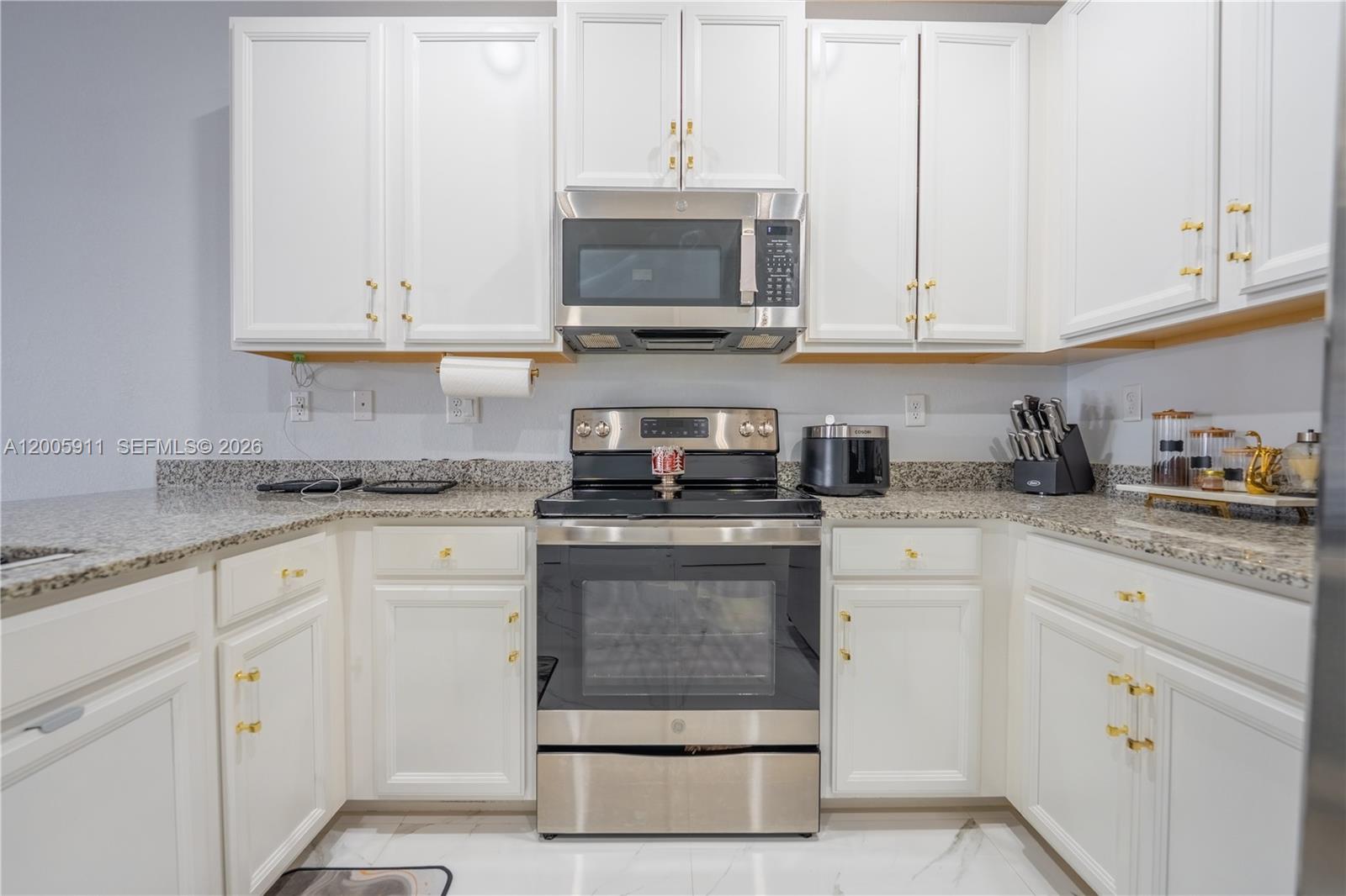 A12005911 Property Photo 21