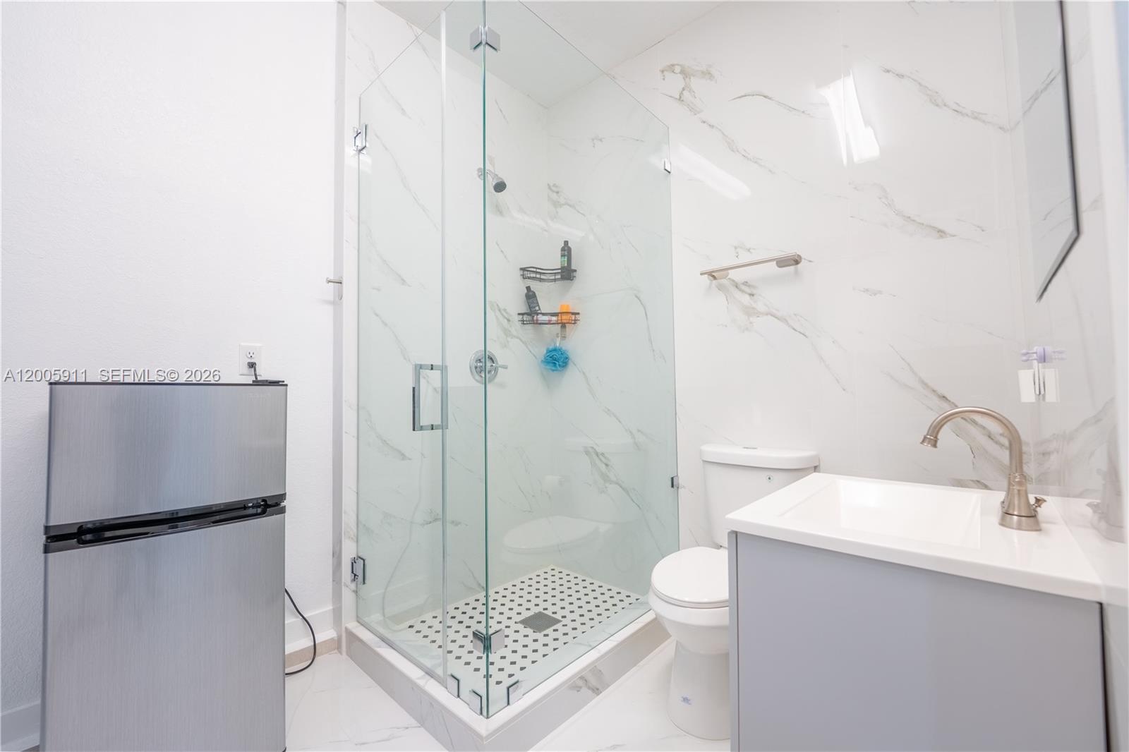 A12005911 Property Photo 26